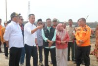 Bey Machmudin Tinjau Lokasi Bencana Alam Puting Beliung di Kabupaten Bogor, Selasa (3/9-2024)