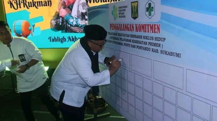 Tabligh Akbar Hari Kesehatan Nasional, Bupati Ajak Terapkan PHBS Wujudkan Indonesia Emas 2025