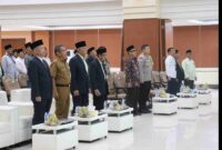 GEMA MUI : Pj Sekretaris Daerah Jaoharul Alam mewakili Pj Bupati Dedy Supriyadi menghadiri acara Gema MUI Kabupaten Bekasi dengan tema Dakwah dalam bingkai harmonisasi kebangsaan. Digelar di Gedung Swatantra Wibawa Mukti, Kompleks Pemkab Cikarang Pusat, pada Senin, (04/11/2024).