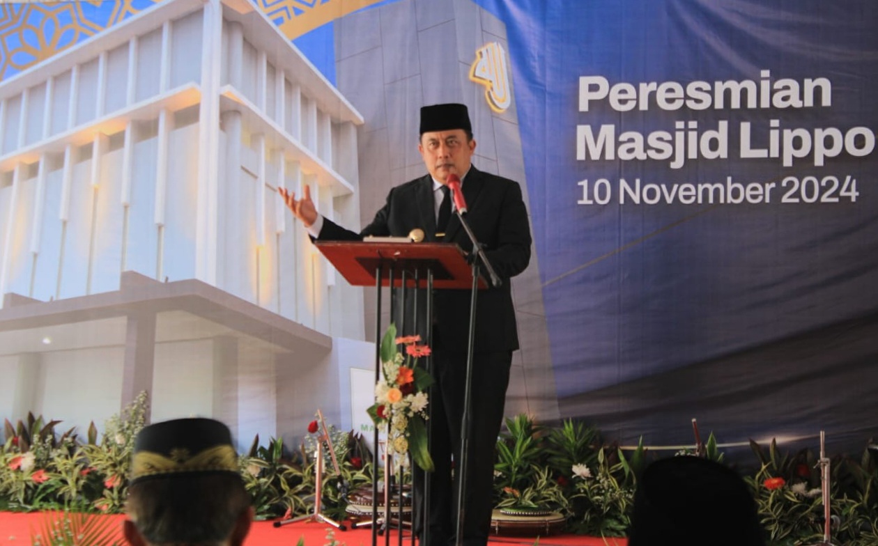 Pj Bupati Dedy Supriyadi Resmikan Masjid Lippo Cikarang 2