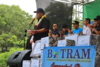 Pj Bupati Bekasi Dedy Supriyadi menghadiri kegiatan Botram tingkat Kecamatan Cikarang Selatan, yang berlangsung di Halaman Parkir Cifest Desa Ciantra Kecamatan Cikarang Selatan, pada Sabtu (07/12/2024).