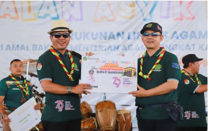 Jalan Santai Bedas Kerukunan Lintas Agama Meriahkan HAB Kemenag Kab. Bandung ke-79