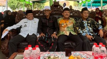 Ustad Tile Berikan Tausiah Pada Ribuan Warga di Momentum Isra’ Mi’raj Desa Sukadanau