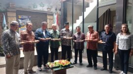 Caption :
DPP HiPSI gelar Tasyakur Bi'nimah, sekaligus Penandatanganan Kerjasama Asuransi, di Kantor DPP HiPSI Jl. TMII Pintu 2 Jakarta Timur, pada Sabtu, 22 Februari 2025