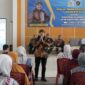 Caption :
Anggota Komisi IX DPR RI, Nurhadi bersama perwakilan BGN sosialisasi MBG di Kediri, Jumat, 7 Maret 2025.