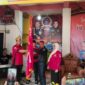 Caption :
Ketua Umum DPP PWDPI M Nurullaah RS memberikan mandat dan bendera pataka untuk meneruskan roda organisasi dihadapan dewan pembina, dewan pengawas serta seluruh kader PWDPI kepada ketua terpilih yakni, Ahmad Hadi Mustoleh, S.Pd, Rabu (7/05-2025).