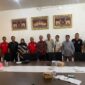 Caption :
Jajaran Pengurus DPC PWDPI Lampung Timur lakukan Foto Bersama usai Beraudensi dengan Ketua DPRD Lampung Timur, Kamis (8/05-2025).