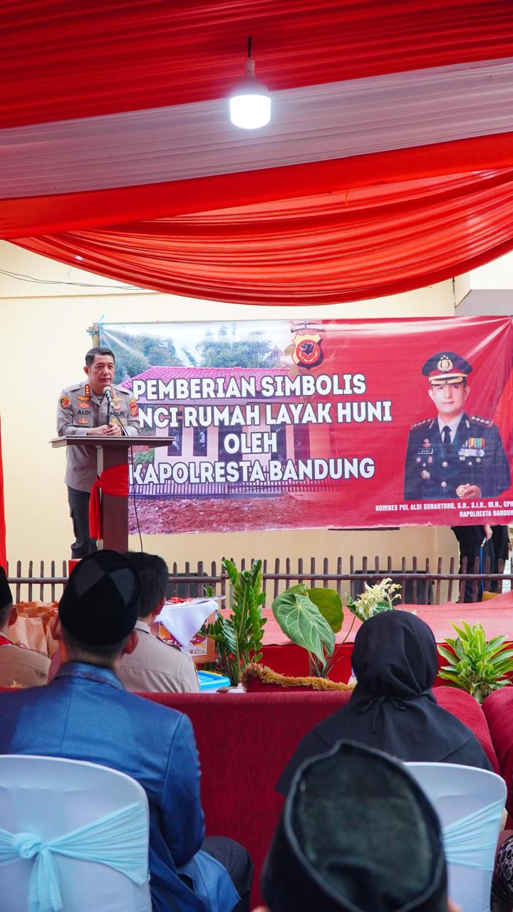 Polisi di Bandung ‘Patungan’, Biayai Perbaikan Rumah Warga Korban Gempa