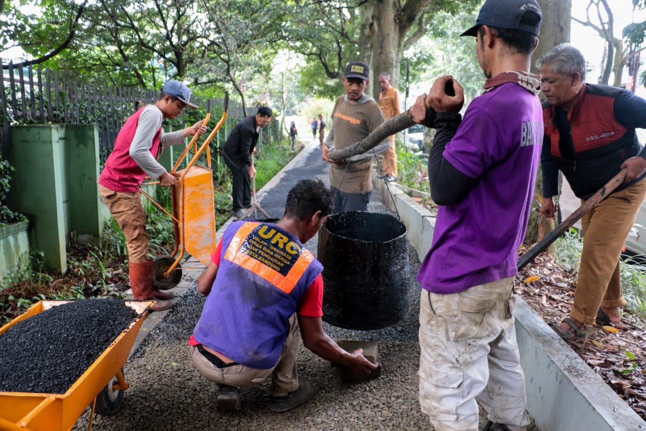 Trotoar Ramah Disabilitas dan Jogging Track di Taman Lalu Lintas Ditargetkan Rampung Pekan Depan