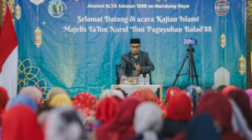 Erwin  Mengajak Jemaah Untuk Terus Mendoakan Rakyat Palestina