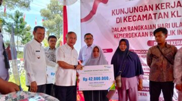 Kunjungan Kerja Wabup Ade Ruhandi di Kecamatan Klapanunggal Meriahkan HUT ke-80 Kabupaten Bogor
