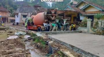 Betonisasi TMMD Ke-126, Jalan Harapan Kini Mengular Mulus di Wangunjaya
