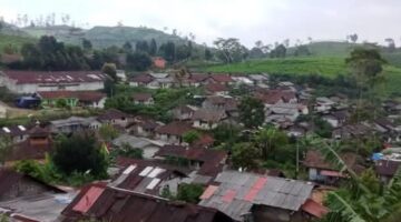 Desa Sukaluyu Bangun Tujuh Titik Jalan Lingkungan Dari Bonus Produksi