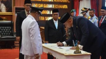 Bupati Bogor Lantik 4 Kepala Desa, Tekankan Dedikasi dan Tanggung Jawab