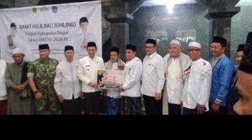 Wabup Bogor H. Jaro Ade Lakukan Jum’at Keliling, Teguhkan Syukur dan Persatuan di Cileungsi