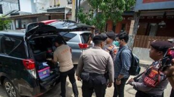 KPK Geledah Rumah Ono Surono, Sita Uang dan Dokumen Terkait Dugaan Suap Proyek Bekasi