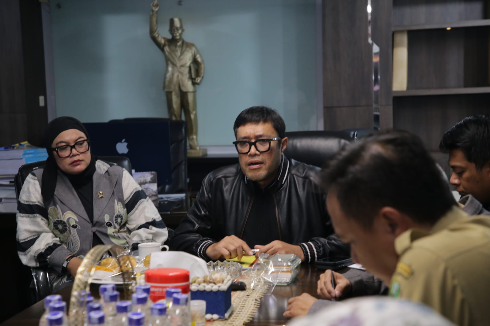 Pemkot Bandung Harus Merespon Cepat Kekisruhan Tata Keloka Kebun Binatang Bandung