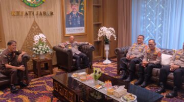 Kapolda Jabar Perkuat Sinergi Melalui Silaturahmi ke Kejaksaan Tinggi Jawa Barat