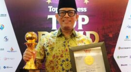 Ukir Prestasi Tingkat Nasional, Bupati OKU dan BPR Baturaja Bawa Pulang 3 Trofi TOP BUMD 2026