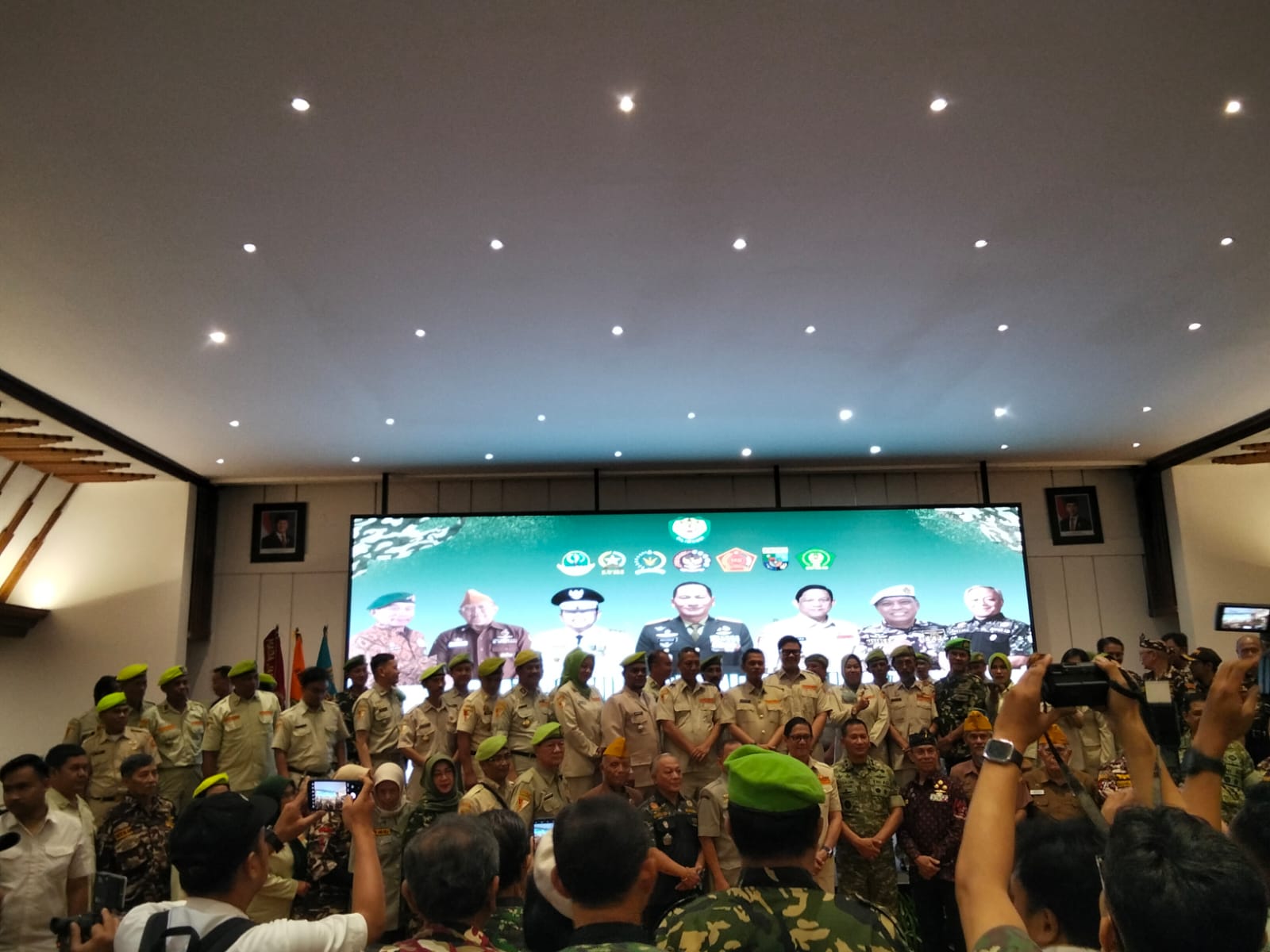 Pangdam Siliwangi Turun Langsung: Halal Bihalal KBT Jabar Bagi Rutilahu Rp25 Juta, Tegaskan Silaturahmi Nggak Ada Matinya