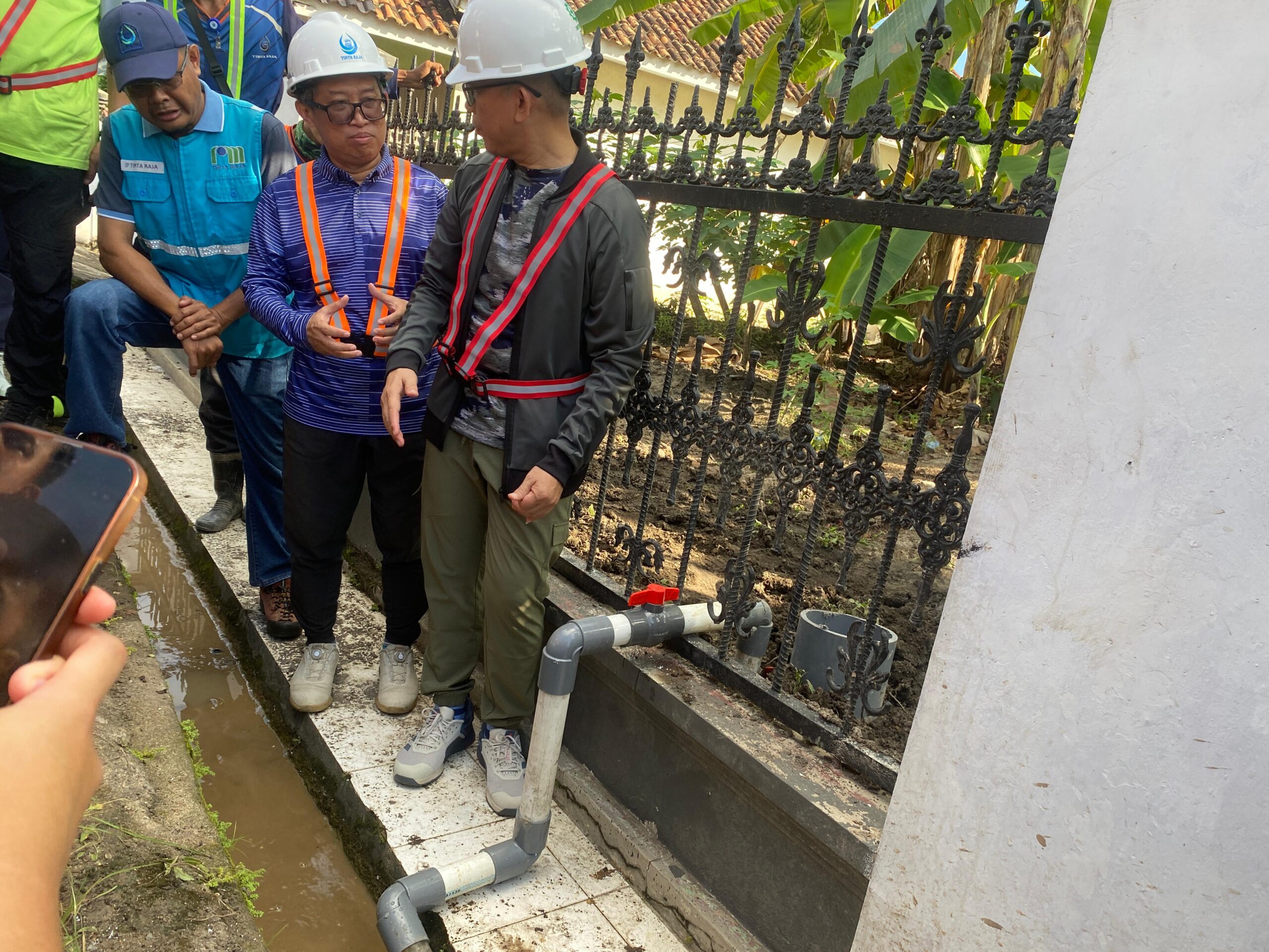 Respon Keluhan Masyarakat, Bupati OKU Luncurkan Pengurasan Perpipaan IPA PDAM Tirta Raja