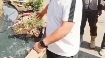 Pemdes Klapanunggal Turun Tangan, Drainase Tersumbat di Grand Kahuripan Dibongkar: Aksi Nyata Cegah Banjir!