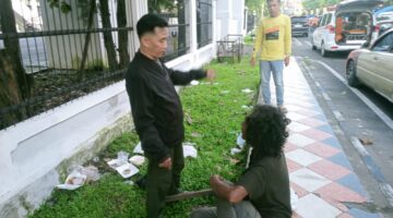 Dinsos OKU Evakuasi ODGJ Sakit Terlantar di Depan Gedung DPRD, Langsung Dirujuk ke RS