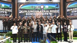Anggota Komisi III DPR RI Ketua Tim Kunjungan Kerja Reses Komisi III DPR RI Rikwanto dalam kunjungan reses Komisi III DPR RI di Palangkaraya, Kalimantan Tengah, Jumat (24/4/2026). 