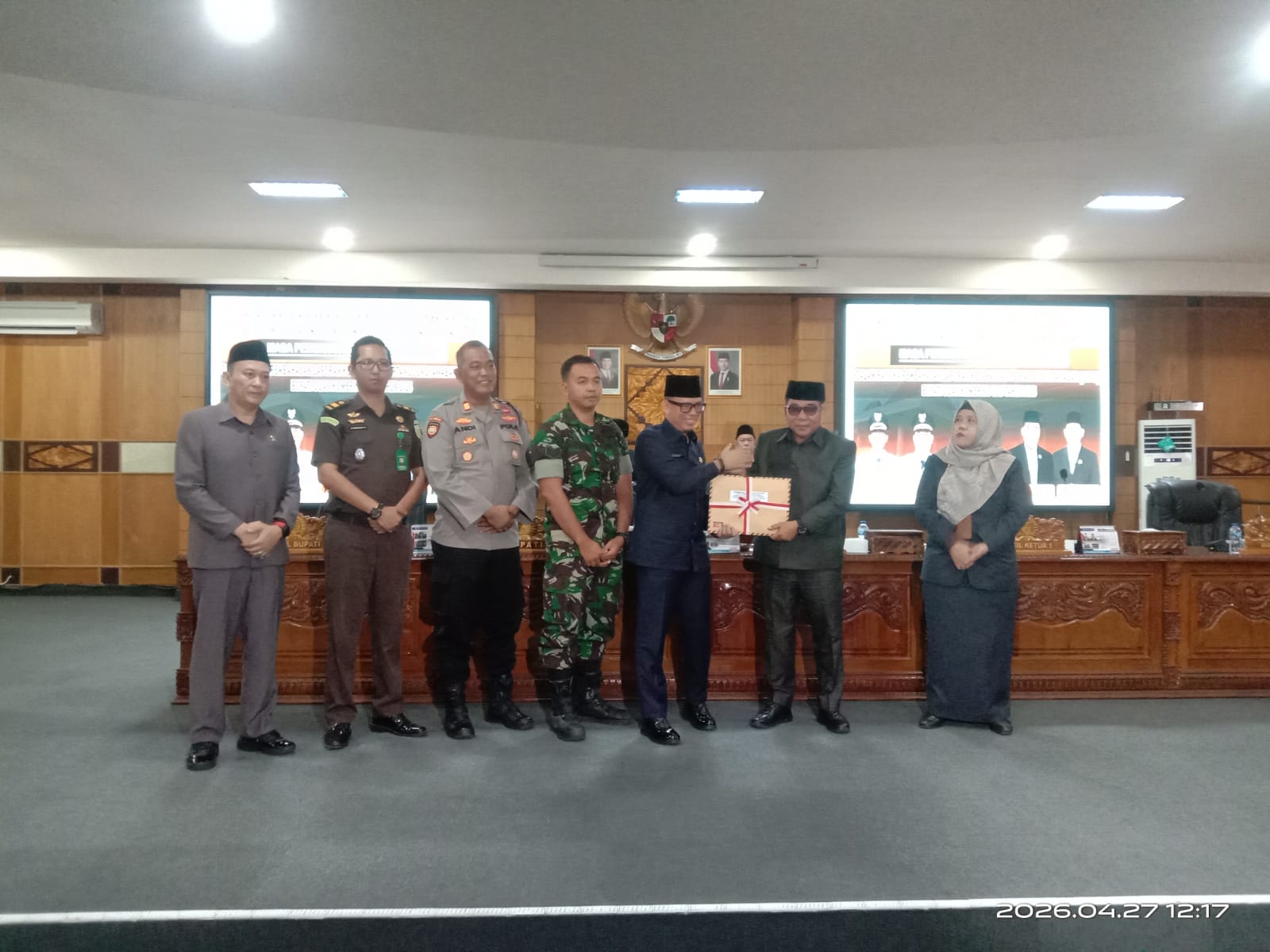 DPRD OKU Gelar Paripurna IV: Bedah LKPJ Bupati 2025, Pansus Sorot Catatan Kritis Pembangunan