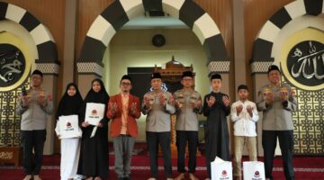 POLDA JABAR GELAR DOA BERSAMA DAN DZIKIR ISTIGHOSAH JELANG MAY DAY