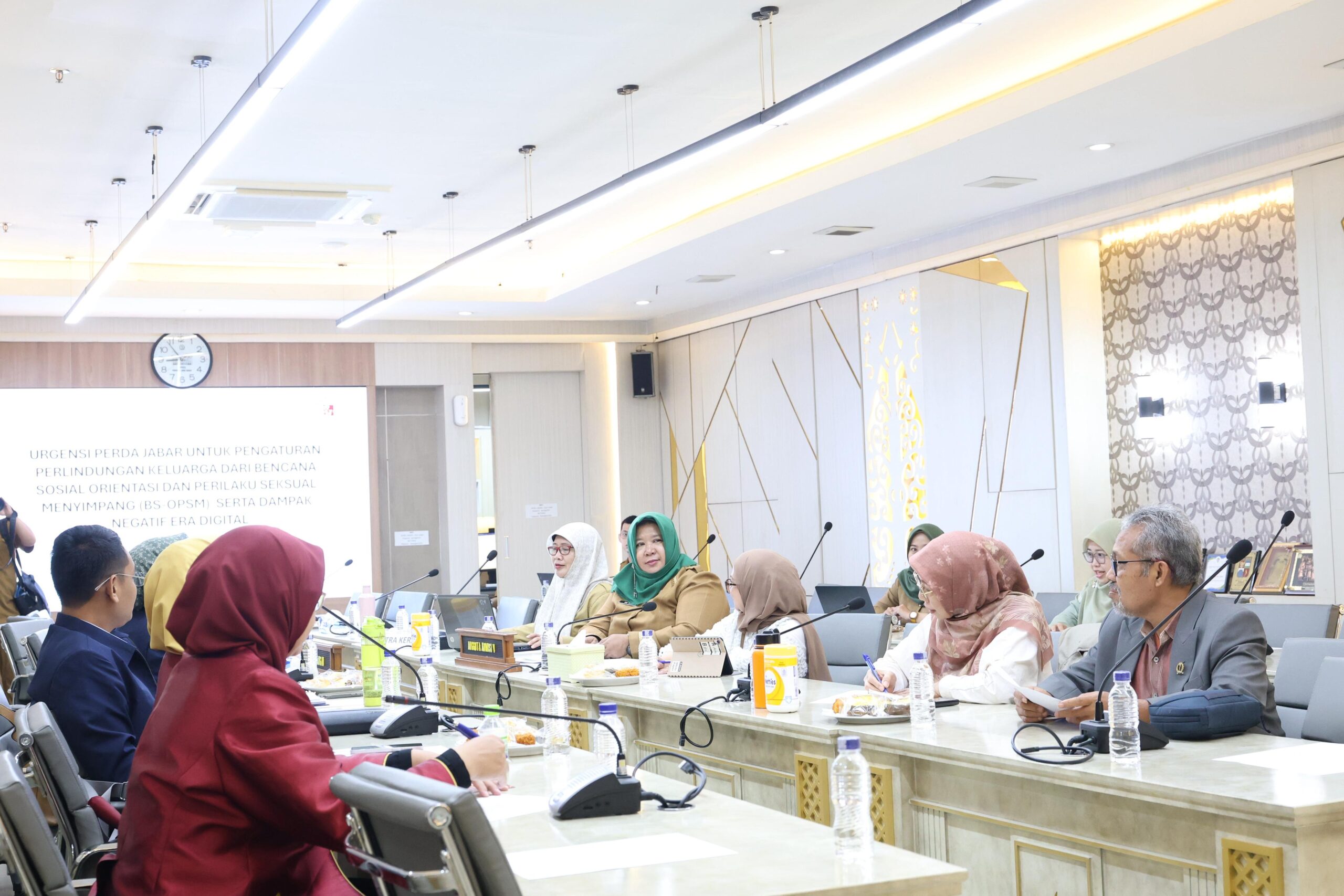 DPRD Jabar Bakal Buat Ranperda Soal Perlindungan Keluarga dari Perilaku Seksual Menyimpang atau LGBT hingga Dampak Negatif Era Digital
