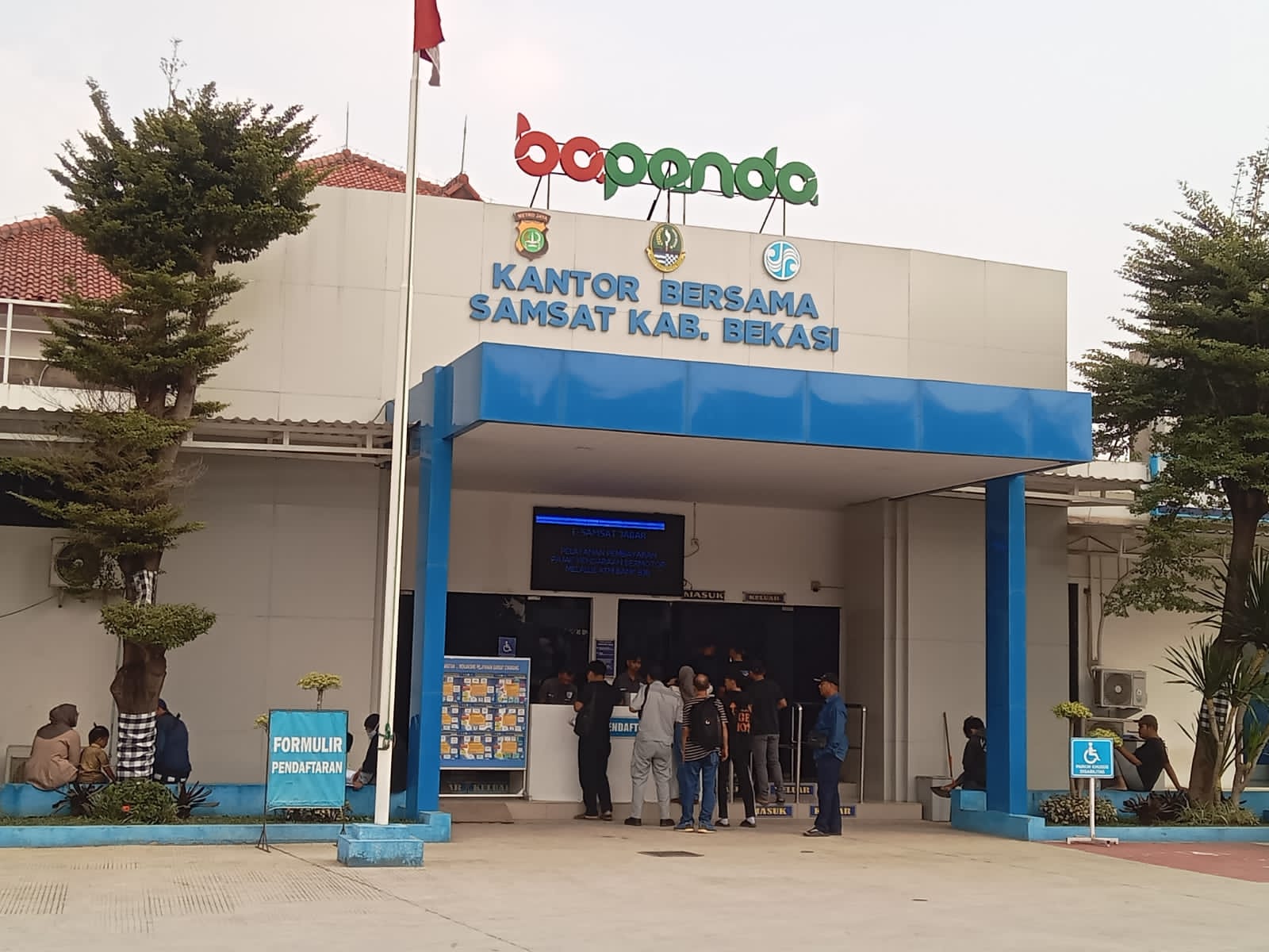 Pelayanan Humanis Jadi Sorotan, Bapenda Provinsi Jawa Barat Cabang Pelayanan Pendapatan Daerah Wilayah Kabupaten Bekasi Tuai Apresiasi Wajib Pajak
