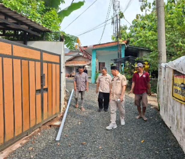 Betonisasi Jalan Gang Poncol Dikebut, Pemdes Ciangsana Perkuat Infrastruktur Demi Kenyamanan Warga