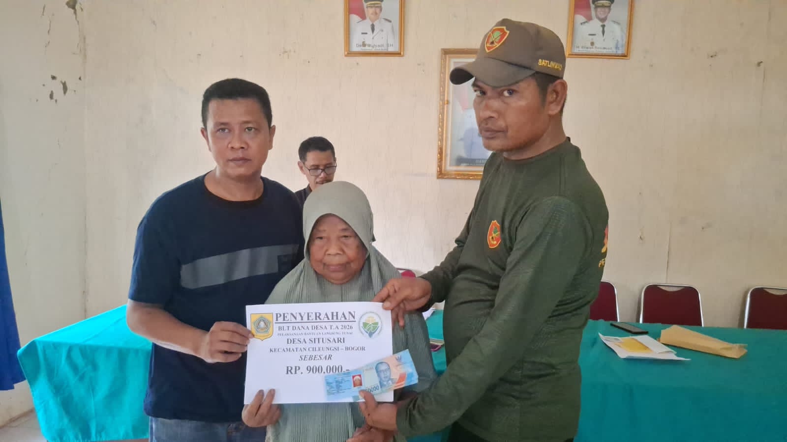 Desa Situsari Bergerak Cepat Salurkan BLT-DD 2026, Bantuan Rp900 Ribu untuk Lansia dan Warga Kurang Mampu Jadi Bukti Kepedulian Nyata