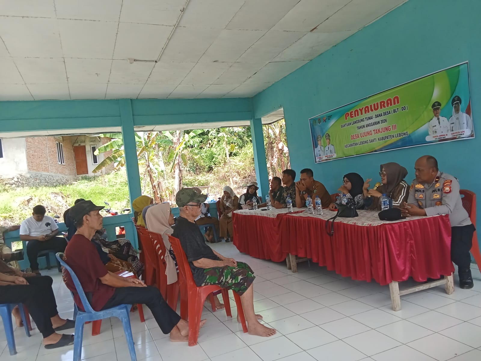 Pemdes Ujung Tanjung III Salurkan BLT-DD Empat Bulan Sekaligus kepada 13 KPM