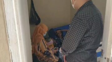 Jum’at Berkah Penuh Kepedulian, Pemdes Desa Cikahuripan dan Puskesmas Bojong Sambangi Warga PH 9 yang Sakit, Wujud Nyata Pelayanan Humanis untuk Masyarakat