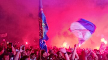Euforia Bobotoh Pecah di Nagrak Sukabumi, Persib Bandung Resmi Juara BRI Super League 2025-26