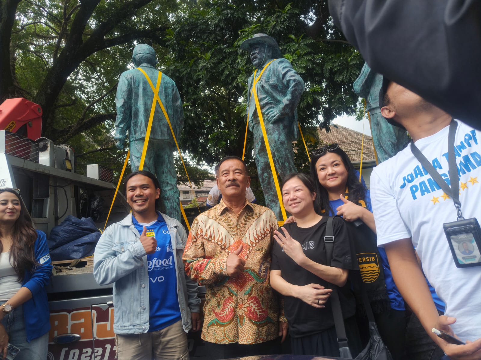 Empat Patung Legenda Persib Dipamerkan di Grey Art Gallery Braga, Karya Seniman Mantan Pemain