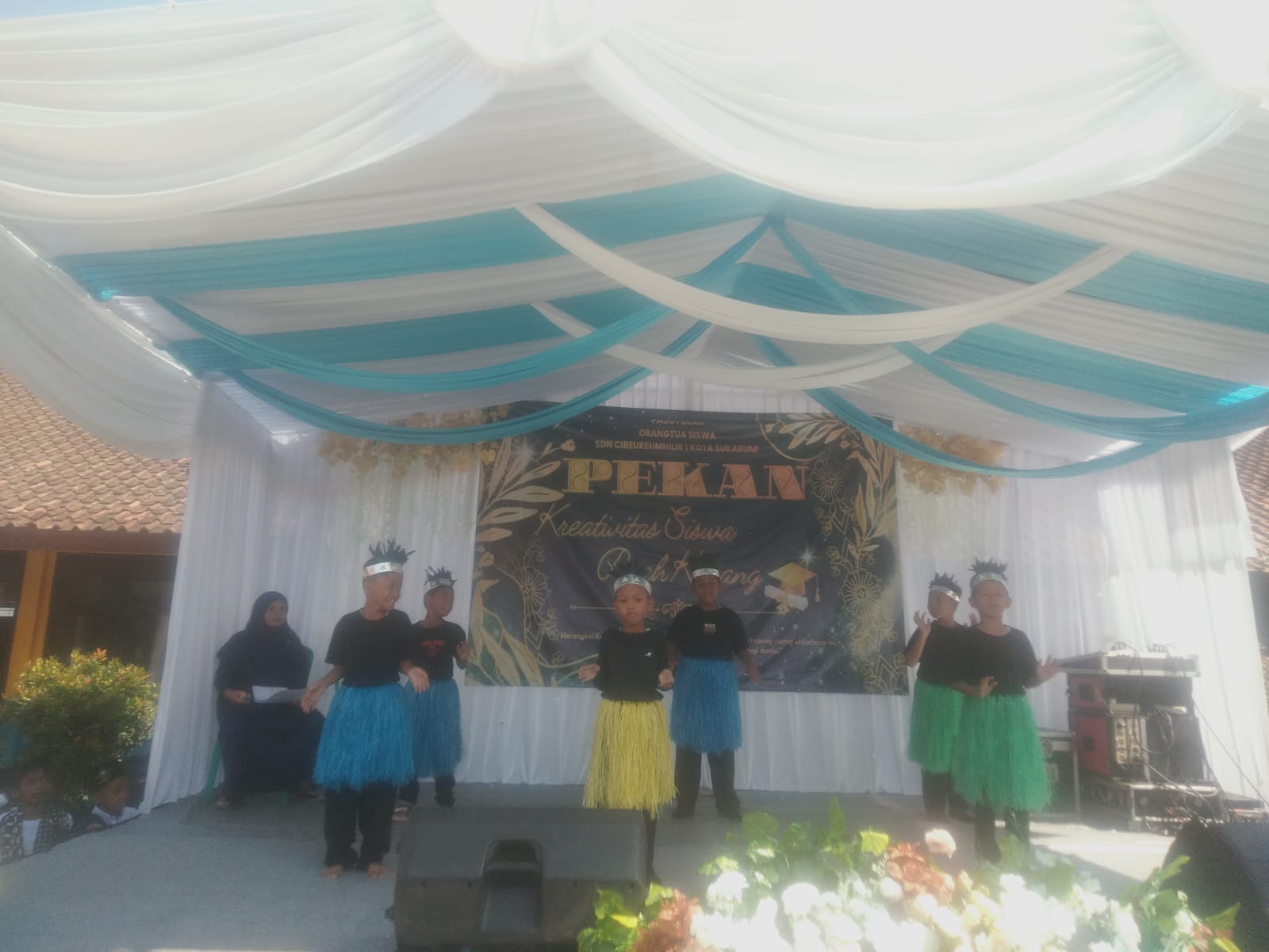 Pekan Kreativitas Siswa dan Pelepasan Kelas VI SDN Cibereum Hilir 1: Merajut Kenangan, Mengukir Prestasi, Menyongsong Masa Depan Gemilang