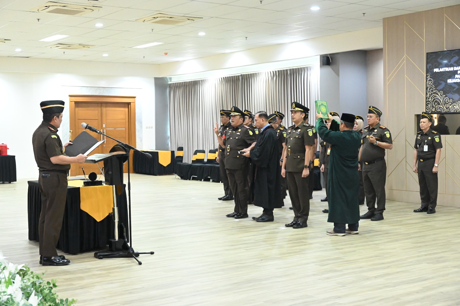Kajati Jabar Lantik Kajari Kabupaten Sukabumi dan Koordinator Baru, Tegaskan Integritas serta Profesionalisme Penegakan Hukum