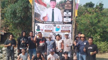 Timses H. Sakim Pasang Baliho Di Bojongmangu, Usung 4 Program Prioritas Untuk Warga