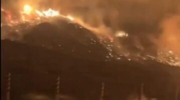 Kebakaran Gunung Bromo Makin Membesar, Angin Kencang Perparah Pergerakan Api