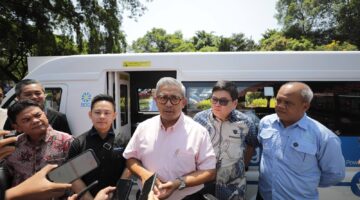Farhan Jadikan Bandung Angkot Utama Listrik Sebagai Pintu Masuk Ekonomi Digital Berbasis Blockchain