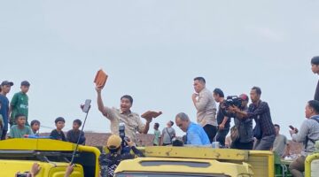 Gentengisasi Prabowo Dimulai di Purwakarta: Tito Karnavian dan Dedi Mulyadi Lepas 500 Ribu Genteng