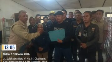 Edi Suprapto Kukuhkan Pengurus SWI Kota dan Kabupaten Bandung dalam Rapat Koordinasi